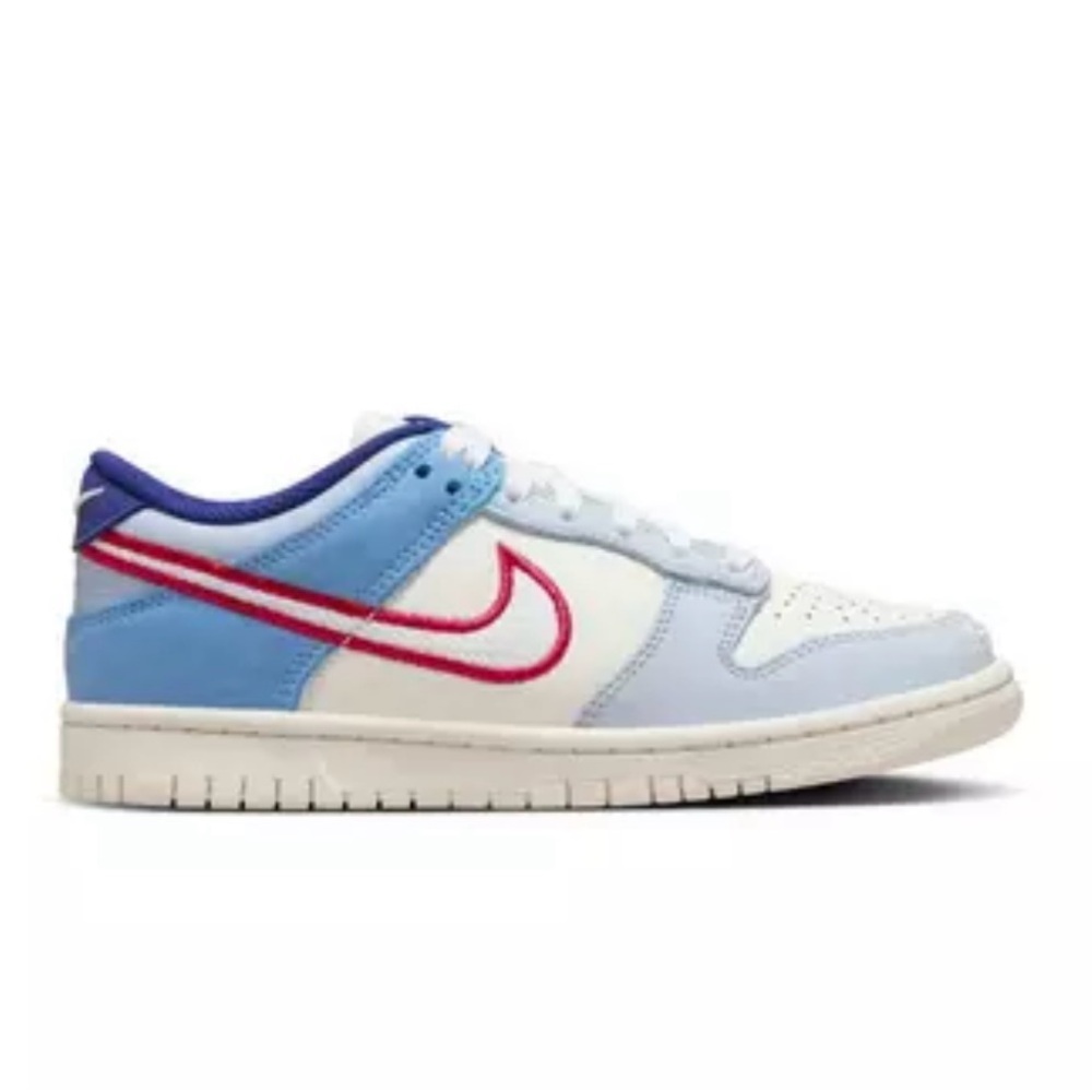 Nike ACG Kids Sneakers - White, Red, Blue